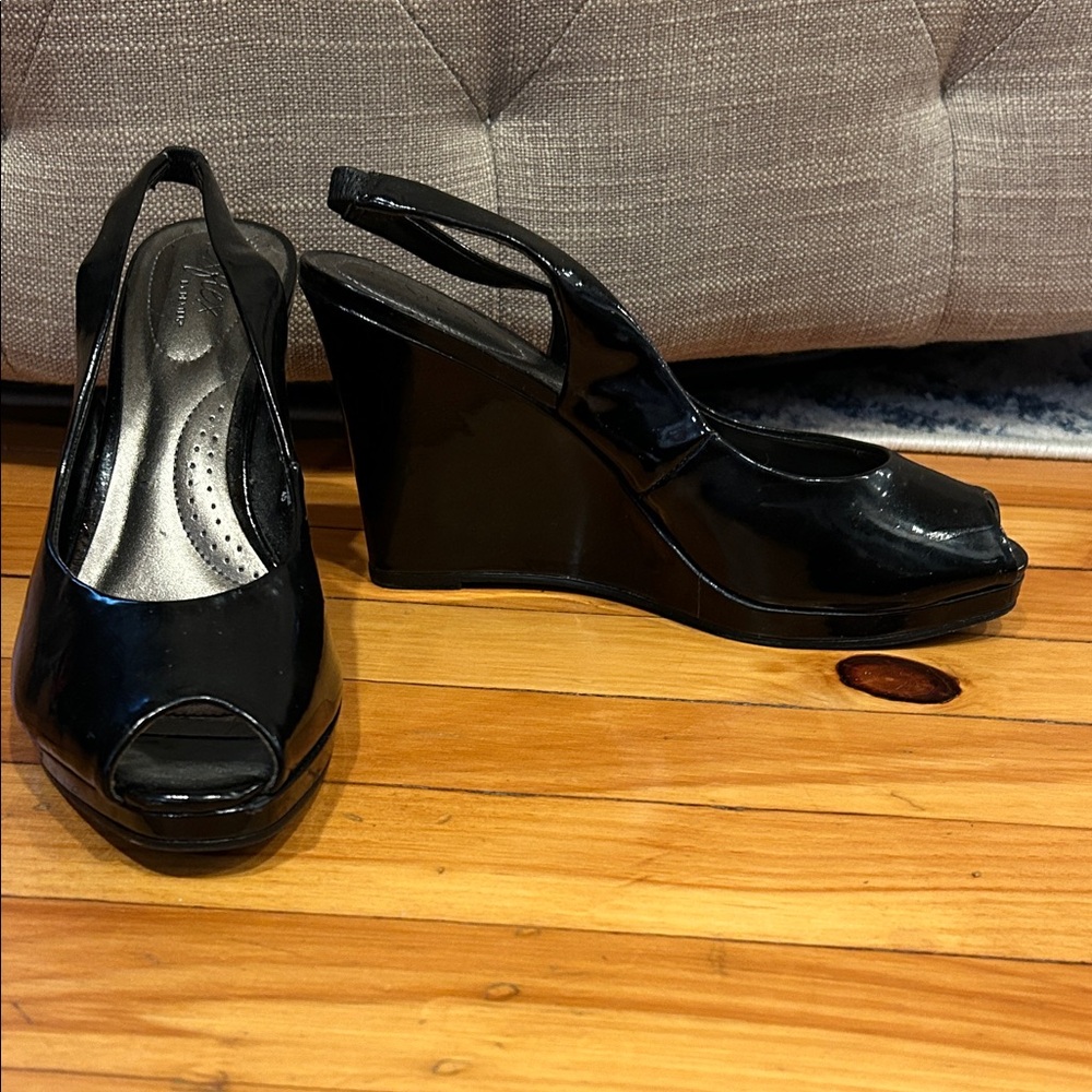 Dexter Black Patent Peep-Toe Wedge Slingbacks
